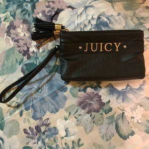 Juicy Couture Clutch (GREAT CONDITION)